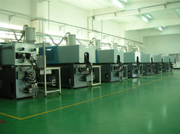 塑膠模具加工注塑外殼成型時生產(chǎn)緩慢是為什么？